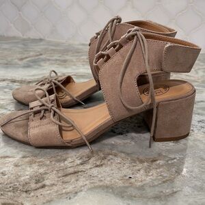 Soft Suede Lace Up Block Heel Sandal